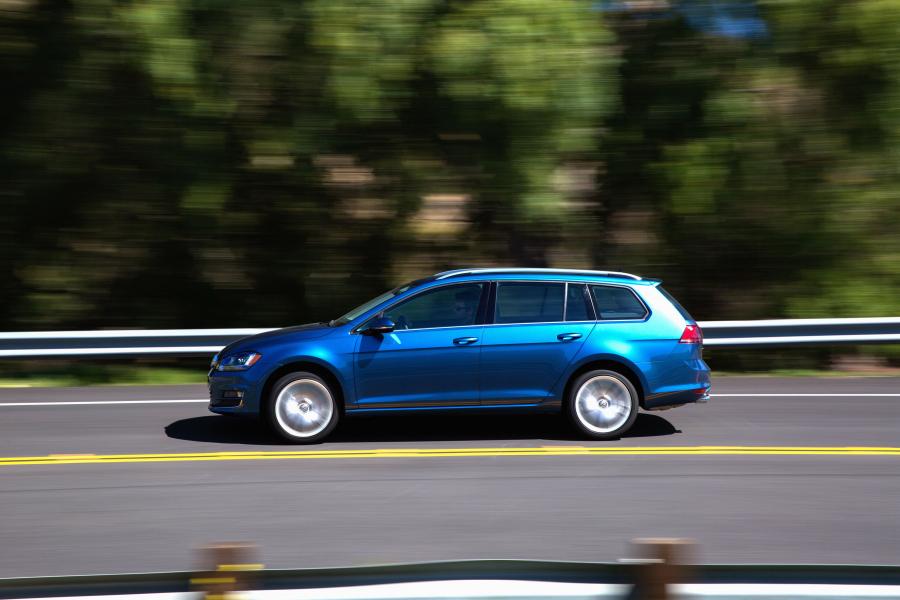  Volkswagen Golf SportWagen 2015 года  (US) (фото 22 из 25)